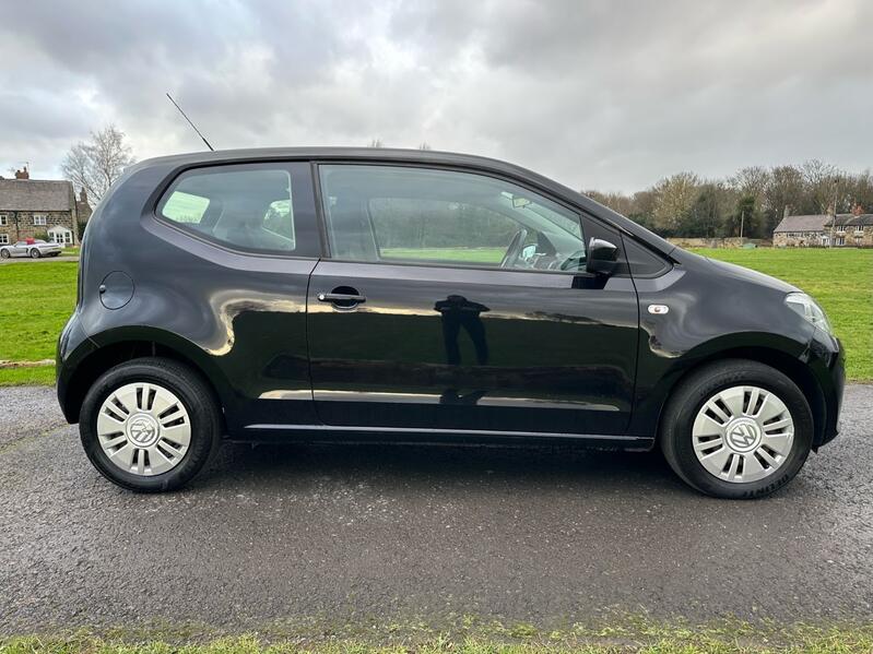 VOLKSWAGEN UP