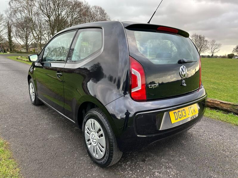 VOLKSWAGEN UP